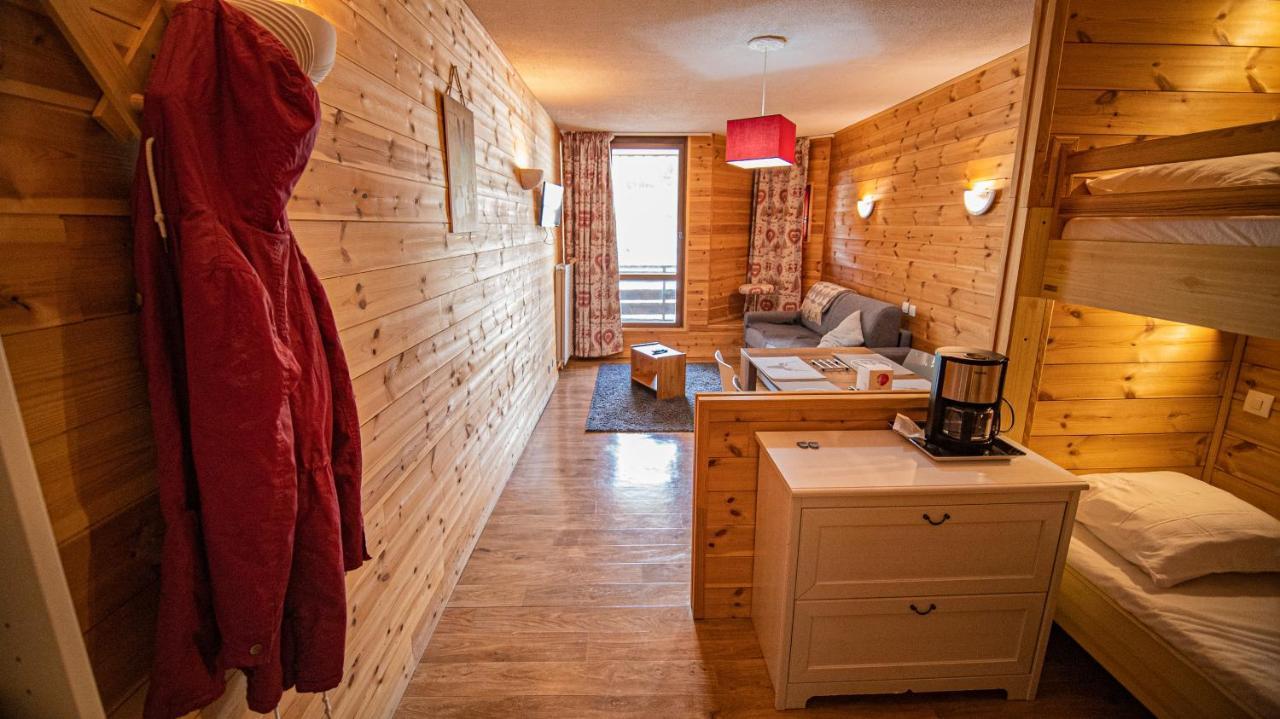 Le 1650 By Infini Mountain Aparthotel Les Orres Bagian luar foto