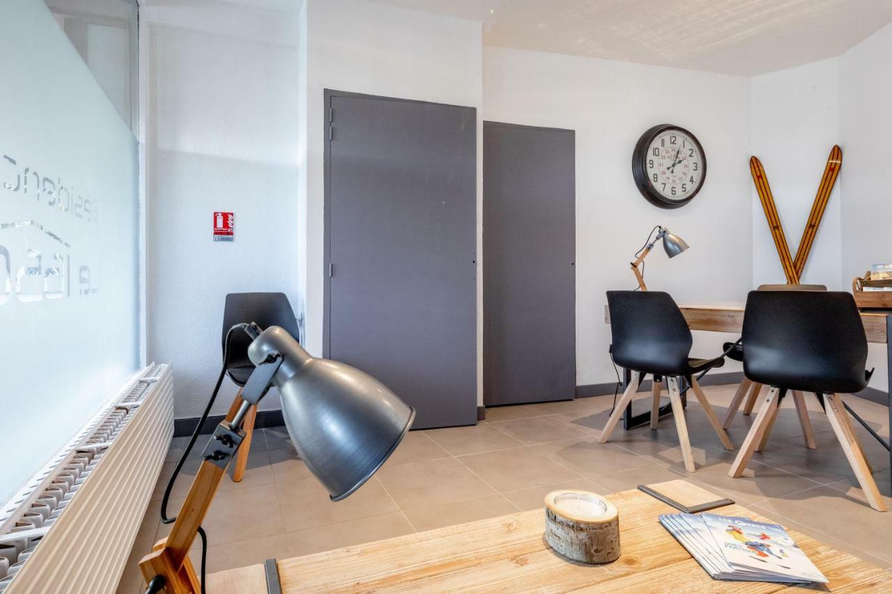 Le 1650 By Infini Mountain Aparthotel Les Orres Bagian luar foto